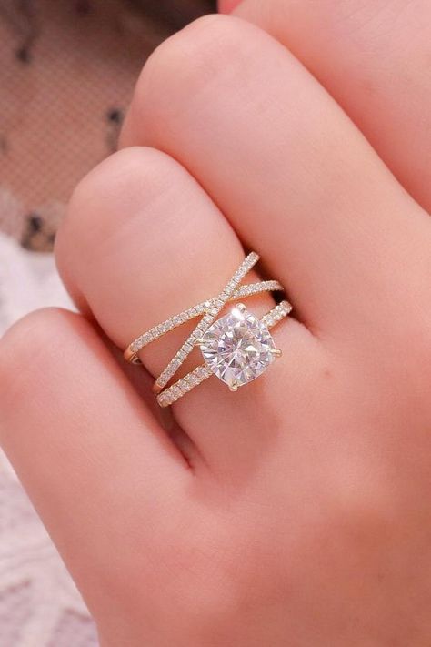 Tiffany Wedding Rings, خواتم خطوبة, Engagement Rings Affordable, Round Engagement Rings, Wedding Rings Solitaire, Princess Cut Rings, Dream Engagement Rings, Morganite Engagement Ring, Wedding Rings Unique