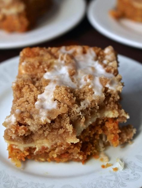 Carrot Coffee Cake, Streusel Bars, Cake Coffee, Coffee Cake Recipes, Sweet Cream, Crumb Topping, Food Writing, Piece Of Cake, Cake Frosting