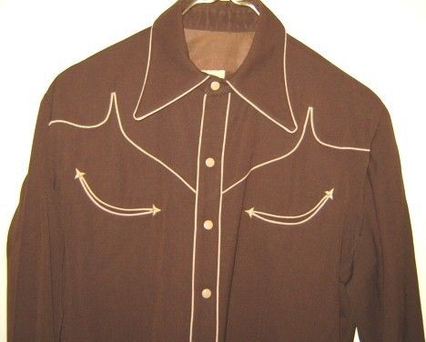 Nathan Turk - brown wool gab, cream enamel snaps - probably around 1946 -48 Vintage Cowboy Shirt, Western Wild, 1970s Clothing, Vintage Western Wear, Vintage Cowboy, Cowboys Shirt, Cowboy Style, Vintage Western, Western Shirts