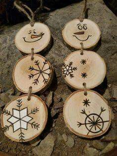 Snowman Christmas Ornaments, Wine Bottle Diy Crafts, Wood Burning Crafts, Wood Burning Patterns, Christmas Wood Crafts, Wood Crafts Diy, Snowman Ornaments, Christmas Wood, Wooden Ornaments