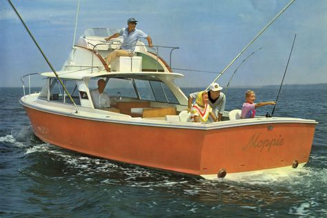 Bertram Boats, Cabin Cruisers For Sale, Blast To The Past, Hatteras Yachts, Boat Cabin, Wooden Speed Boats, Powerboat Racing, Fishing Yachts, Game Fishing