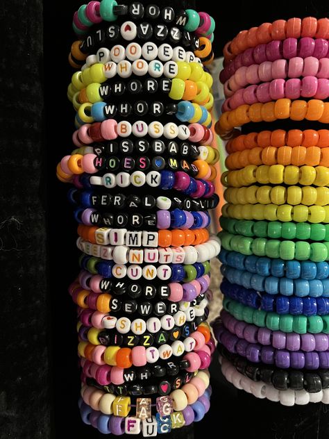 Kandy Ideas Rave, Funny Pony Bead Bracelets, Candy Bead Bracelet Ideas, Words To Put On Kandi, Kandi Word Ideas, Bracelet Word Ideas, Kandi Bracelets Ideas, Rave Bracelets, Pulseras Kandi