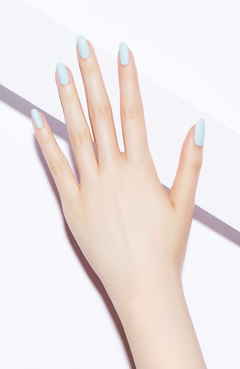 What it is: A breakthrough, patented nail lacquer loaded with rich pigments and natural antioxidants for a healthy manicure. What it does: When paired with a primer and top coat, the full-coverage lacquer helps your manicure last for up to 10 days without chipping. It's formulated with rosehip to promote nail growth, coconut oil to nourish dry, brittle nails and green tea to help make your nails stronger. Each color contains a blend of three natural antiox #HairLossInFall Make Your Nails Stronger, Nails Stronger, Little Beach House, Static Nails, Long Lasting Nail Polish, Brittle Nails, Nail Growth, Long Lasting Nails, Glass Nails