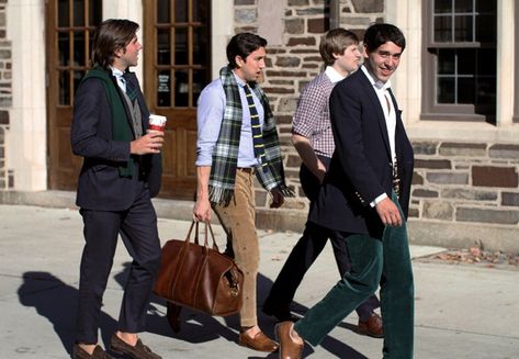 The Wandering Eye: Ivy League Edition | GQ Preppy Trends, College Outfits Men, Diy Outfits, Estilo Ivy, College Outfits Winter, Fall College Outfits, Preppy Boys, College Outfits Summer, Campus Style