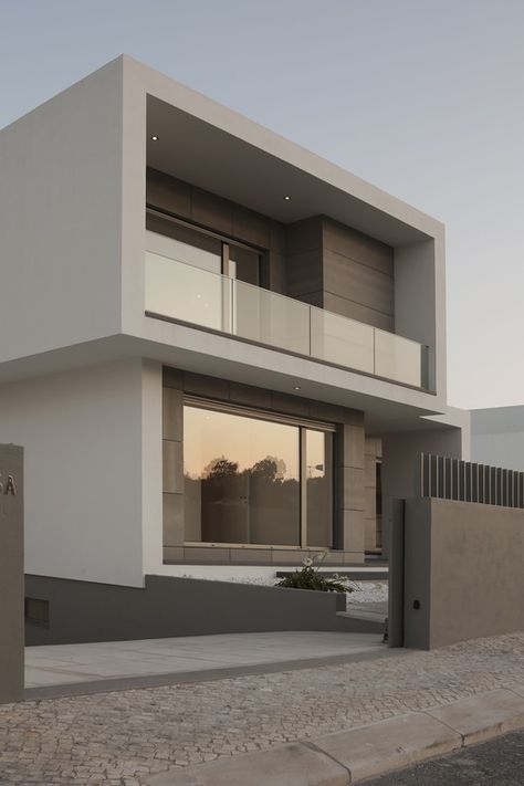 Eksterior Modern, Modern House Facades, Modern Exterior House Designs, التصميم الخارجي للمنزل, Duplex House Design, Minimalist House Design, Bungalow House Design, House Front Design, Modern Architecture House