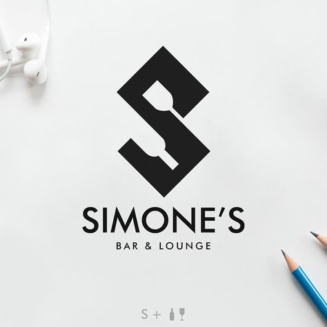 Yozdesigner on Instagram: “Logo design concept for ‘Simones Bar & lounge’ . . . . . . . . . . . . . #logodesinger #logo #logodesinger #logodesigns #logoplace…” Wine Logo Design, Winery Logo, Sushi Logo, Lounge Logo, Logo Design Concept, Wine Logo, Inspiration Logo Design, Logo Design Inspiration Branding, Beer Logo