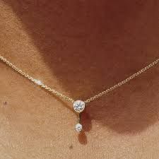 https://encrypted-tbn0.gstatic.com/images?q=tbn:ANd9GcTVeXdmK8xqoVQ1e3S0gqhug9QLUyomffiYLg&usqp=CAU Two Diamond Necklace, Minimal Diamond Necklace, Diamond Pendant Sets Unique, Delicate Diamond Pendant, Modern Diamond Necklace, Unique Diamond Pendant, Single Diamond Necklace, Delicate Diamond Necklace, Gem Pendant