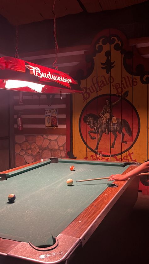 Cowboy Bar Aesthetic, Country Vintage Aesthetic, Budweiser Aesthetic, Old Western Bar, Aesthetic Western Pictures, Country Aesthetic Western, Punchy Aesthetic, Cowboy House, Country Pool