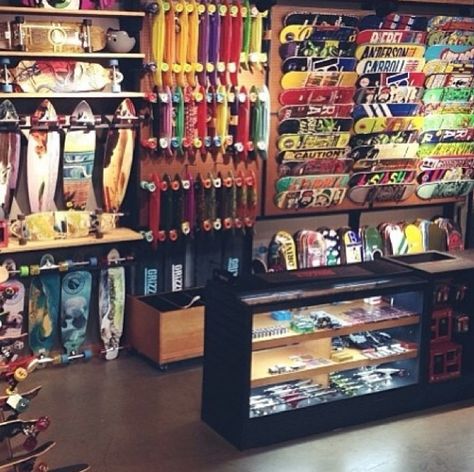 Have you ever seen a #Zumiez store this clean? Neither have we.... Skate Shop Design, Zumiez Store, Wall Hat Racks, Skateboard Room, Modern Playground, Wall Hats, Skate Store, Skate And Destroy, Skateboard Shop