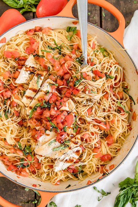 Bruschetta Pasta, Bruschetta Chicken Pasta, Bruschetta Chicken, Easy Weeknight Dinner, Think Food, Easy Weeknight, Fresh Ingredients, Recipes Chicken, Easy Pasta