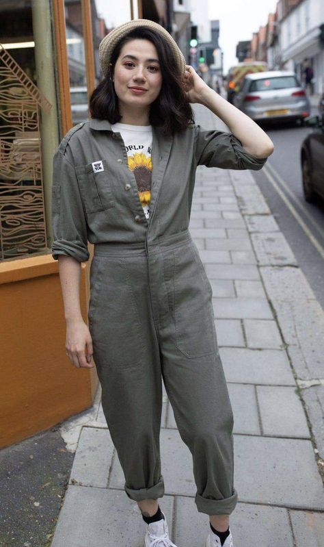 Lucy and Yak boiler suit Coveralls Women Fashion, Garden Outfit Aesthetic, Coverall Outfit Women, Boilersuit Outfit, Boiler Suit Outfit, Coveralls Outfit, Coverall Outfit, Garden Outfit, Dungaree Outfit