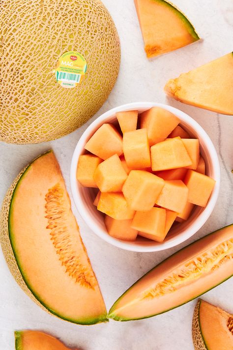 This isn't just a regular melon. It's our MAG.nificent® Melon! With a more pleasant, consistent and concentrated aroma than traditional cantaloupes, the MAG.nificent® Melon has a sweet flavor and juicy texture you'll notice in every recipe! #MelonRecipes #FreshFruit #FruitRecipe #DelMonteFruit #MelonMadePerfect https://delmontefresh.com/products/cantaloupes Cantaloupe Photography, Cantelope Fruit, Melon Photography, Melon Aesthetic, Fruit Photoshoot, Buah Melon, Cantaloupe Fruit, Melon Recipes, Canteloupe