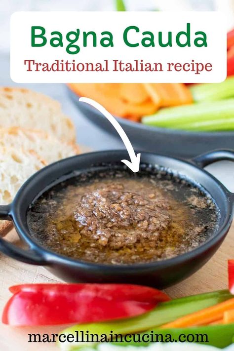 Bagna Cauda Recipe, Sauce For Vegetables, Anchovy Recipes, Bagna Cauda, Anchovy Sauce, Bread Dipping Oil, Italian Recipes Traditional, Italian Foods, American Recipes