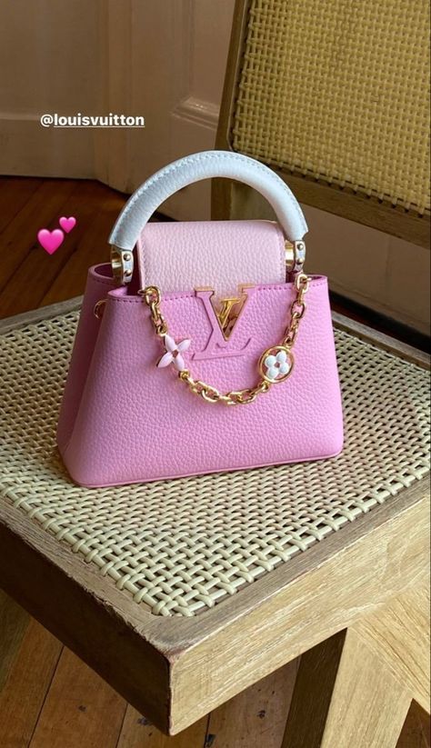 Sac Louis Vuitton, My Style Bags, Trendy Purses, Luxury Bags Collection, Handbag Essentials, Tas Fashion, Pola Gelang, Girly Bags, Fancy Bags