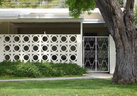 Decorative Concrete Blocks | Finding Mid-Century Decorative Concrete Blocks, Mid Century Landscaping, Breeze Block Wall, Screen Block, Concrete Block Walls, Mid Century Exterior, Breeze Blocks, Modern Screens, Decorative Concrete