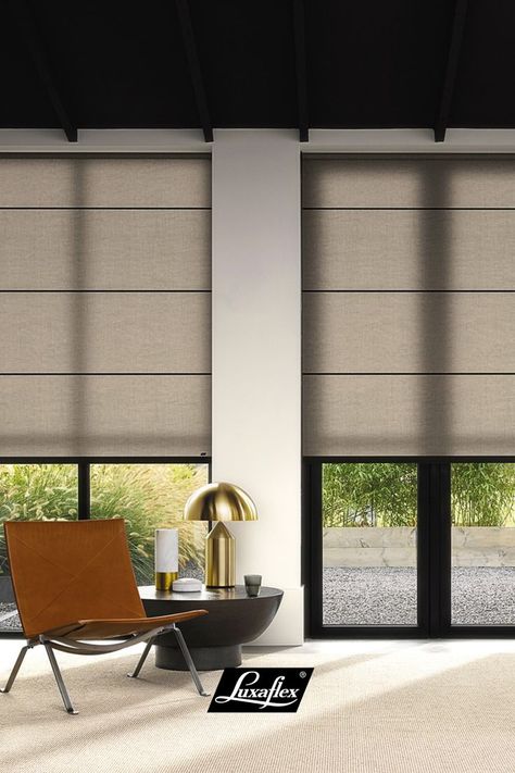 Roller Shades Living Room, Modern Window Blind, Blinds And Curtains Together, Roller Blinds Living Room, Modern Roller Blinds, Blinds For Windows Living Rooms, Cortina Roller, Clever Closet, Modern Window Treatments