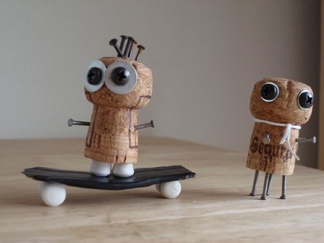 Crafts To Do With Corks, Things To Do With Corks, Cork People, Wine Cork Animals, Cork Creations, Cork Crafts Diy, Wine Cork Diy Crafts, Wine Cork Diy, Wine Cork Art