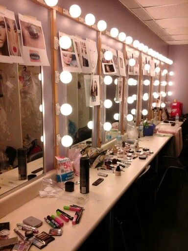 Dressing Room Backstage Dressing Room Aesthetic, Theater Dressing Room Aesthetic, Audition Room Aesthetic, Dance Changing Room, Dance Competition Dressing Room, Broadway Dressing Room Aesthetic, Dance Dressing Room, Theatre Dressing Room Aesthetic, Ballet Dressing Room