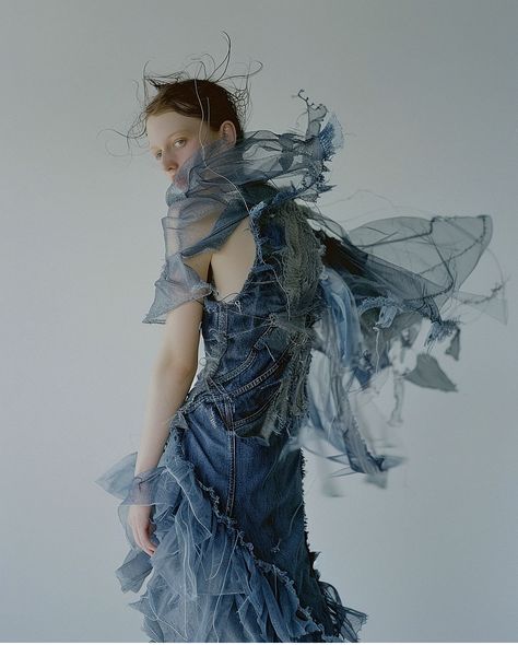 Fashion Inspired By Water, Ocean Themed Fashion, Water Inspired Fashion, Deforestation Art, Flowing Outfits, Water Themed Outfits, Junya Watanabe 90s, Ocean Inspired Dress, Ocean Inspired Fashion