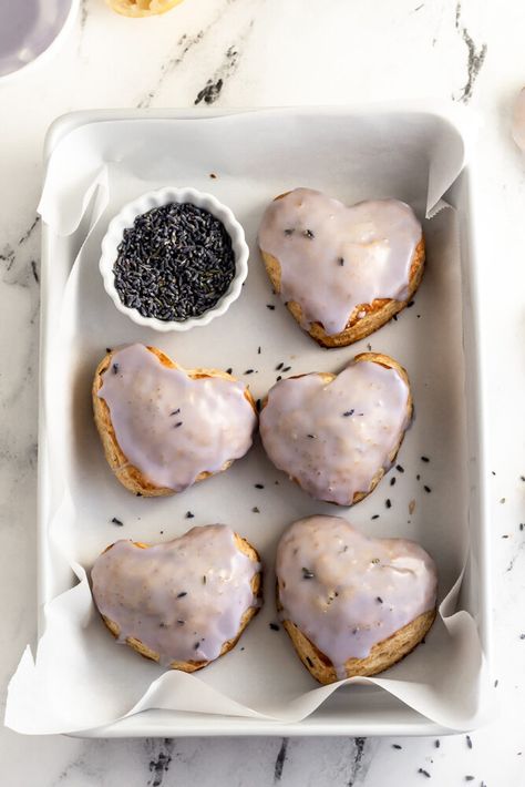 Easter Food And Desserts, Heart Shaped Scones, Valentine’s Day Baking Recipes, Gourmet Baked Goods, Bakery Baked Goods, Heart Scones, Unique Baked Goods, Baking Recipes Aesthetic, Lemon Lavender Scones