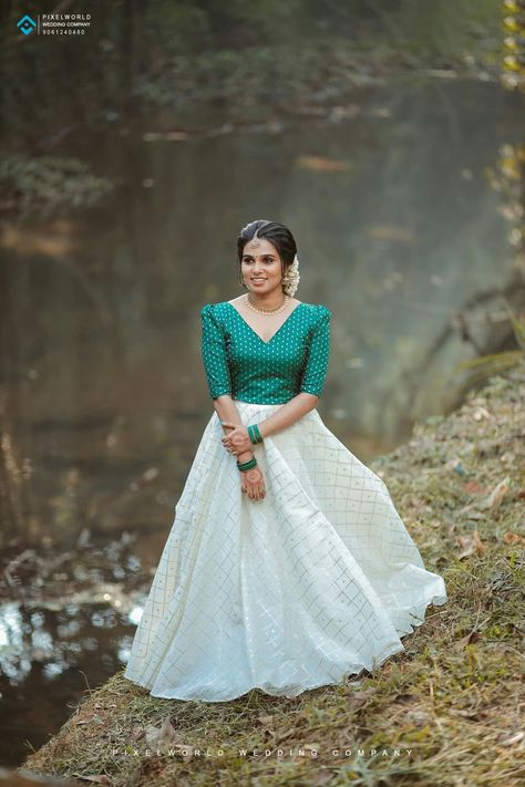 V Neck Crop Top And Skirt Indian, Dawani Blouse Design, Pavada Sattai Designs For Women, Vishu Dress For Women, Skirt And Top Photoshoot Ideas, Save The Date Outfit Ideas Kerala, Vishu Outfit Ideas, Gulabi Night Dress Ideas, Skirt And Top Indian Simple