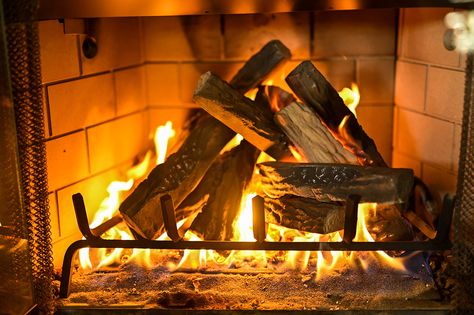 Fake Fireplace Logs, Ventless Gas Logs, Indoor Gas Fireplace, Fireplace Vent, Vented Gas Fireplace, Propane Fireplace, Fake Fireplace, Outdoor Gas Fireplace, Gas Log Sets