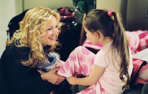 Love this movie: Still of Kate Hudson and Abigail Breslin in Raising Helen Raising Helen, Abigail Breslin, Hayden Panettiere, Ensemble Cast, Kate Hudson, Almost Famous, Love Movie, New Pictures, Picture Photo