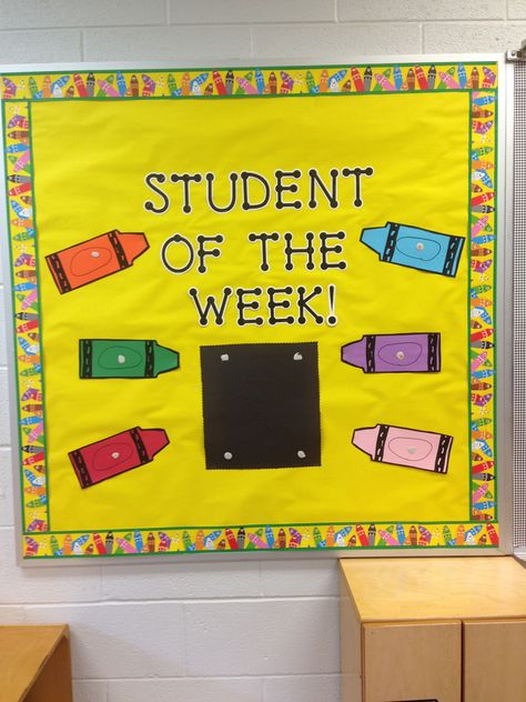 Student of the week! Each week a student gets to fill out a special sheet with info about them and it is displayed along with pictures that they can also bring in. This student is the leader all week as well. Class Leaders Chart, Star Of Week Poster Ideas, Award Board Display Ideas, Student Of The Month Bulletin Board Ideas, Star Of The Month Chart For Classroom, Star Of The Week Bulletin Board, Student Of The Week Bulletin Board, Student Of The Month Ideas, Student Of The Month Bulletin Board