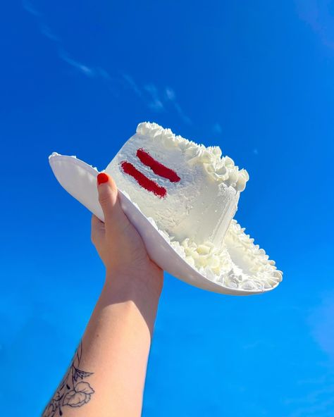 i bet you think about me ❤️ saw this cowboy hat DIY on pinterest and knew i HAD to make it 🤭 ibytam is one of my fave taylor music videos & i cannot deny a diy!!!! Cowboy Hat Diy, Hat Diy, Diy Hat, Cowboy Hat, About Me, Cowboy Hats, Make It, You Think, Music Videos