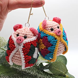 Pig In A Granny Square Blanket, Pig In A Blanket Crochet Pattern, Pig In Blanket Crochet, Pigs In Blankets Crochet Pattern, Pigs In Blanket Crochet Pattern, Crochet Pig In Blanket, Crochet Pig In Blanket Pattern Free, Crochet Pig In A Blanket, Crochet Pigs In Blankets Free Pattern