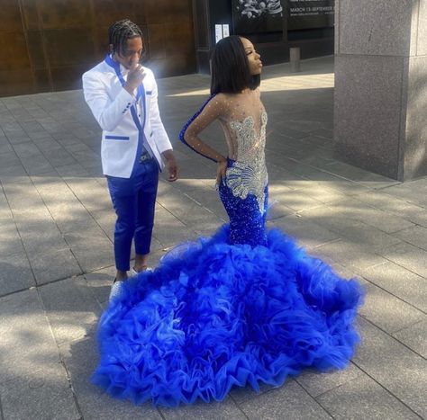 Royal Blue Birthday Dress, Pretty Prom Dresses Long, Royal Blue Wedding Dress, Blue Birthday Dress, Crystal Birthday Party, Royal Blue Prom Dress Long, Blue Graduation Dresses, Orange Homecoming Dresses, Crystal Birthday