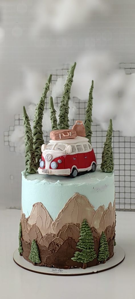 Camper Van Cake Ideas, Rv Cake Ideas, Birthday Cake 70 Man, Mountain Cake Ideas, Camper Birthday Cake, Guy Birthday Cake, One Happy Camper Cake, Camping Cake Ideas, Campervan Cake