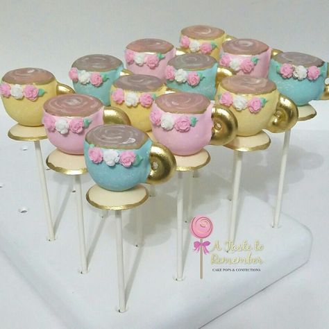 Tea cup cake pops Teacup Cake Pops, Tea Party Cake Pops, Collab Photoshoot, Cake Pop Party, Popsicles Cake, Teapot Cake, Teapot Cookies, Tea Party Cake, Tea Cup Cake