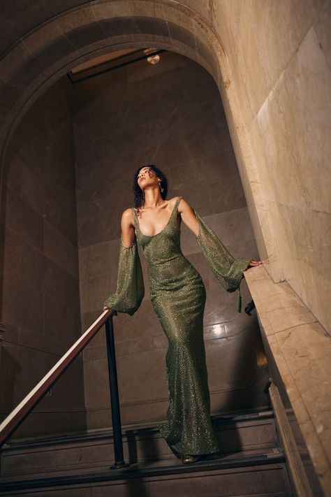 JADE CRYSTAL GRID DRESS — CUCCULELLI SHAHEEN Green Runway Dress, Earth Bender, Cucculelli Shaheen, Grid Dress, Runway Fashion Couture, Jade Crystal, Runway Dresses, Gala Dresses, Launch Event