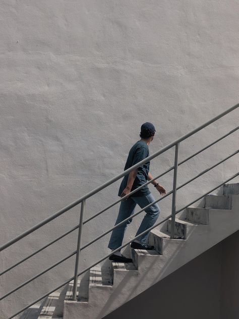 Mens Stairs Pose, People On Stairs Photography, Men Stairs Photography, Men Stairs Poses, Climbing Stairs Reference, Person Going Up Stairs, Walking Down Stairs Reference, Walking Up Stairs Reference, Person Sitting On Stairs