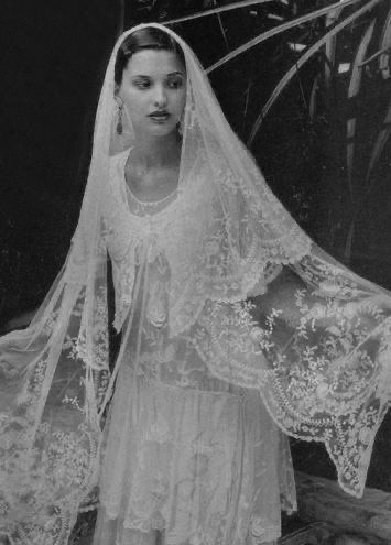 Vintage Veil, Vintage Veils, Vintage Brides, Charlottesville Va, Vintage Weddings, Trendy Wedding Dresses, Lace Wedding Dress Vintage, Wedding Vintage, University Of Virginia