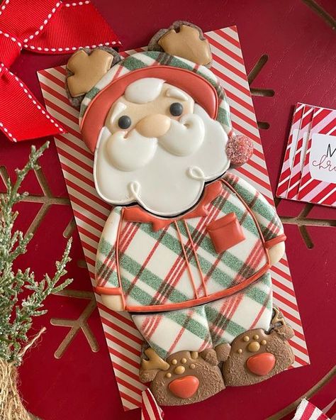 Santa Cookies Decorated, Christmas Decorated Cookies, Merry Christmas Cookies, Personalized Christmas Cookies, Decorated Christmas Cookies, Christmas Cookie Box, Santa Cookie, Cookie Christmas, Cookies Theme