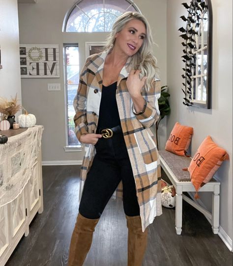 Fall fashion, fall style, plaid jacket, camel boots Beige Plaid Jacket Outfit, Outfits With Plaid Jackets, Brown Plaid Jacket Outfit, Black Pants Brown Boots, Plaid Cardigan Outfit, Plaid Coat Outfit, Brown Jacket Outfit, Plaid Jacket Outfit, Winter Cardigan Outfit