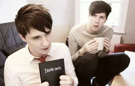 OMG they look like them I am ded Friendship Meaning, Light And L, Meaning Of Friendship, Phan Is Real, Daniel James Howell, Nate River, Dan And Phill, Phil 3, L Lawliet