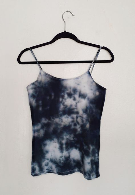 Black And White Tye Dye Diy, Black Tyedye Shirt Diy, Cheap Washed Tie-dye Tops, Grunge Tie-dye Top, Easy Diy Tie Dye, Tie-dye Cotton Tank Top, Diy Tie Dye Shirts, Tie Dye Kit, Diy Fashion Projects