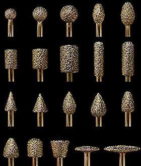 Carving Stones With Dremel, Dremel Bits Guide, Sculpture Dremel, Stone Carving Tools, Sculpture Tools, Power Carving Tools, Dremel Tool Projects, Dremel Bits, Dremel Crafts