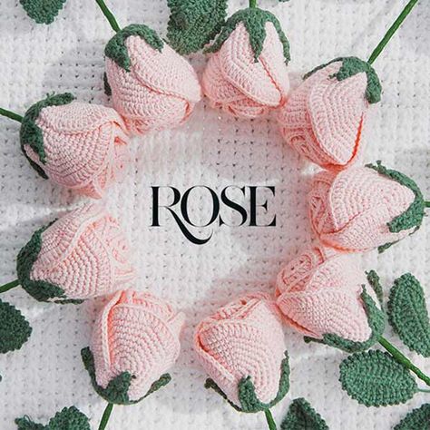 Crochet Flower Patterns from She's Crafty Crochet Flower With Stem Free Pattern, Crochet Rose Free Pattern, Crochet Roses Free Pattern, Free Crochet Rose Pattern, Easy Crochet Rose, Easy Rose, Bouquet Crochet, Crochet Roses, Crochet Rose Pattern