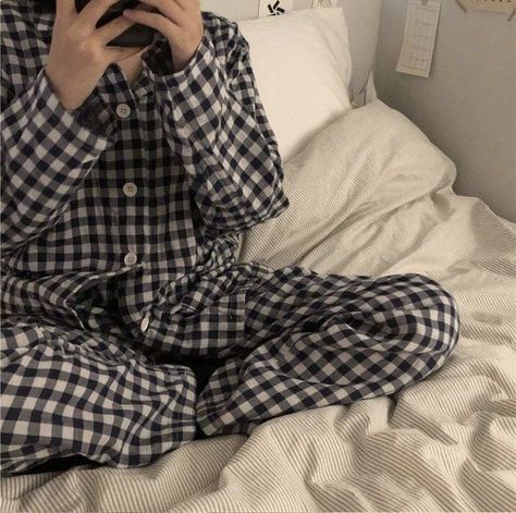 Pajamas Aesthetic, Pijamas Women, Black Pajamas, Pajama Fashion, Cute Pjs, Cute Sleepwear, Cute Pajama Sets, Night Suit, Plaid Pajamas