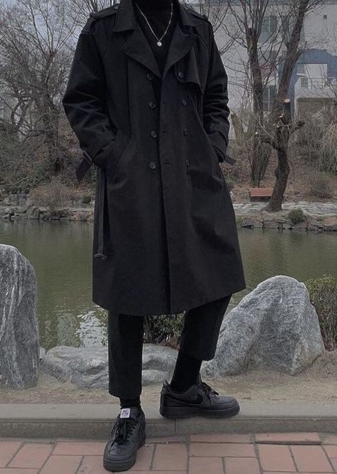 Aesthetic Fancy Outfit Men, Topcoat Men Outfit, Black Masculine Outfits, Modern Assassin Outfit Design Male, Fancy Grunge Outfits Men, Dark Clothes Men, Overcoat Outfits Men, Goth Clothes Men, Gothic Outfits Men