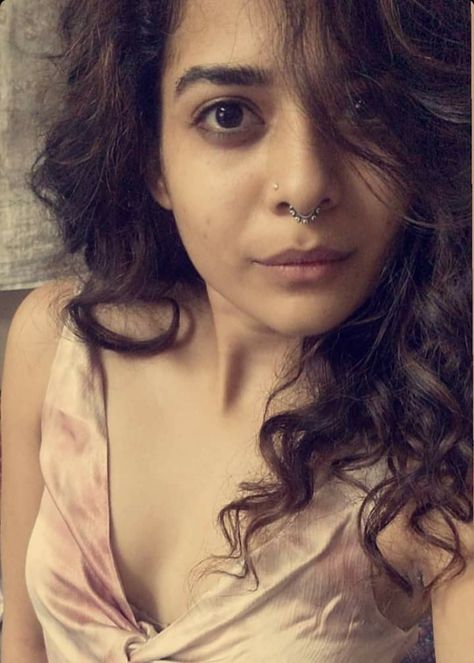 Nose Piercing Middle Of Nose, Nose Ring Left Side, Indian Nose Piercing, Neck Piercing, Long Top Dress, Hot Dish, Mexican Women, Cupids Bow, Beautiful Dresses Short