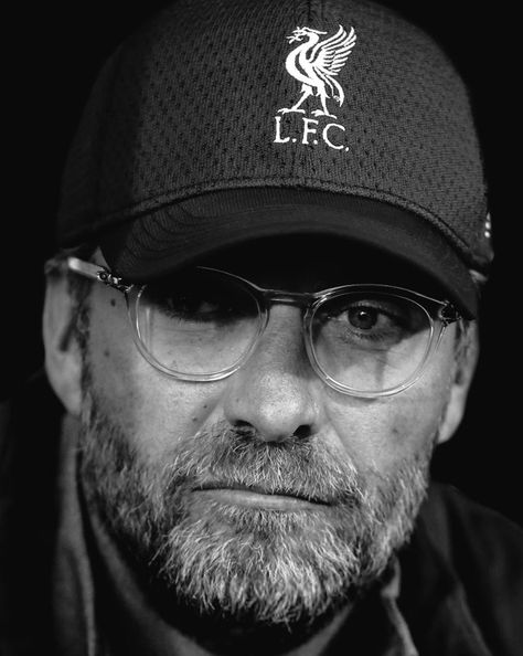 Liverpool Coach, Liverpool Anfield, Juergen Klopp, Liverpool Players, Jack Grealish, Jurgen Klopp, Leg Sleeve, Leg Sleeves, Liverpool Football Club