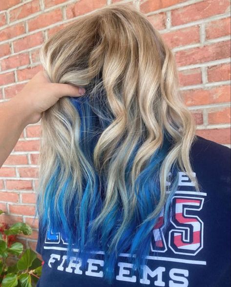 Blonde Hair With Color Underneath Blues, Blue Peak A Boo Hair Blonde, Blonde Hair Blue Underlayer, Uncommon Hair Colors, Blond Hair With Blue Underneath, Blue Under Blonde Hair, Blonde Hair With Fashion Colors, Short Blonde Hair With Blue Highlights, Blonde And Dark Blue Hair