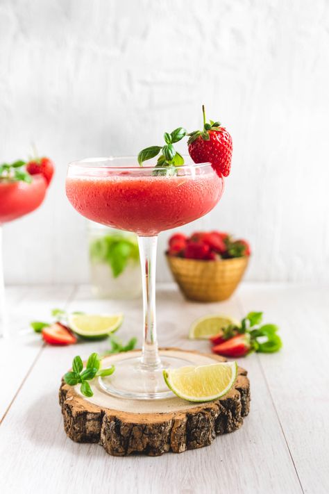 Strawberry Daiquiri Aesthetic, Daiquiri Aesthetic, Baked Chicken With Vegetables, Strawberries With Sugar, Summer Beach Cocktails, Perfect Scones Recipe, Freeze Strawberries, Frozen Strawberry Daiquiri, Basil Simple Syrup