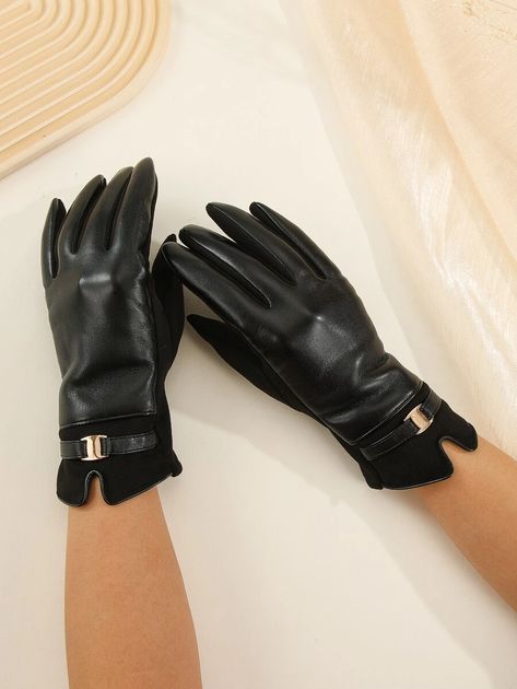 Leather Gloves Aesthetic, Gloves Aesthetic, Velvet Gloves, Gloves Fashion, Gloves For Women, Cycling Trips, Finger Gloves, Index Finger, Outdoor Cycling