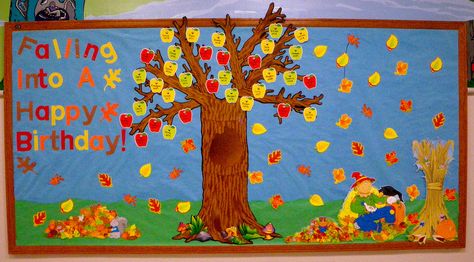 Birthday Tree Ideas Classroom, Fall Birthday Bulletin Boards, Fall Birthday Wall For Classroom, Fall Birthday Boards For Daycare, September Birthday Board Ideas, Fall Birthday Bulletin Board Ideas, Fall Birthday Board Classroom, Fall Birthday Board, Birthday Board Ideas